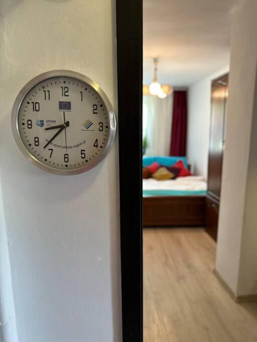 Sunny Apartment In Silesia 첼라드즈 외부 사진